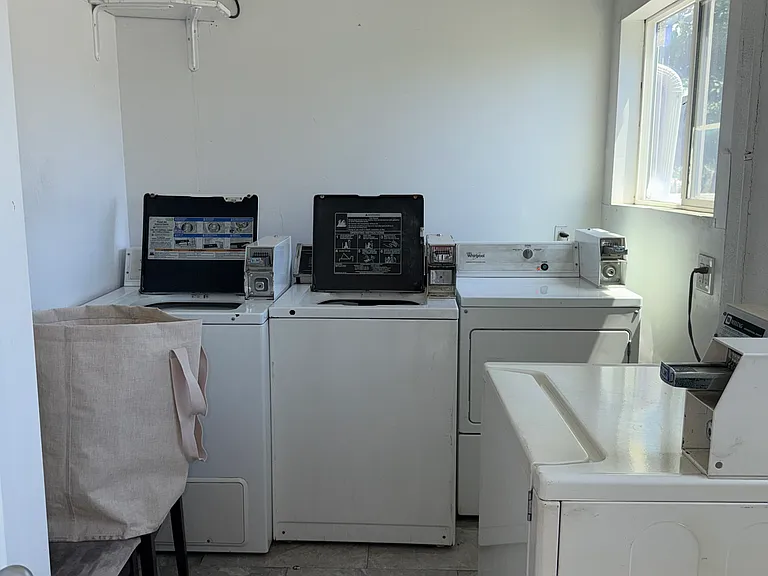 3317 Bagley Ave #5 — Photo 47