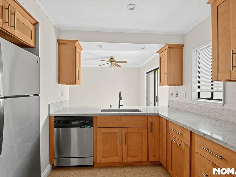 5335 Argos St — Photo 13