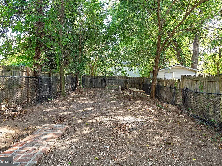 5321 Gay St NE — Photo 15