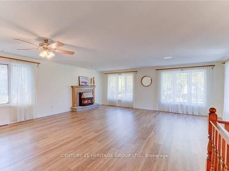 184 Hull Rd — Photo 3