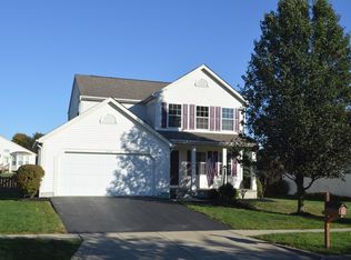 390 Sycamore Creek St, Pickerington, OH 43147