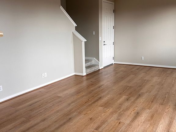 4th image of 1066 41st Ave Unit C201