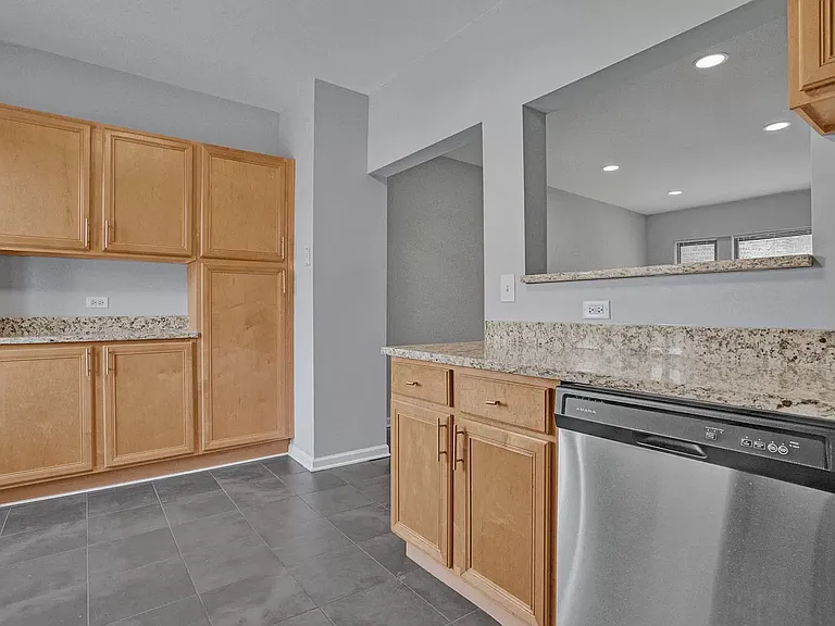 6211 S Woodlawn Ave #D — Photo 13
