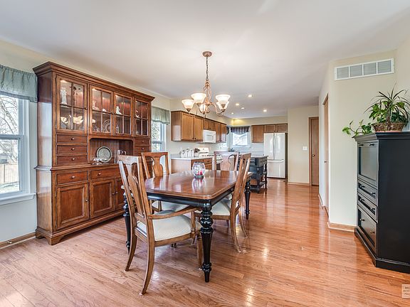 5th image of 1566 Westbury Cir