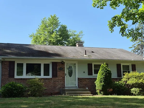 115 Burns Ave, Springfield, MA 01119