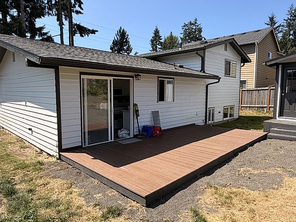 Rear of home including NEW deck