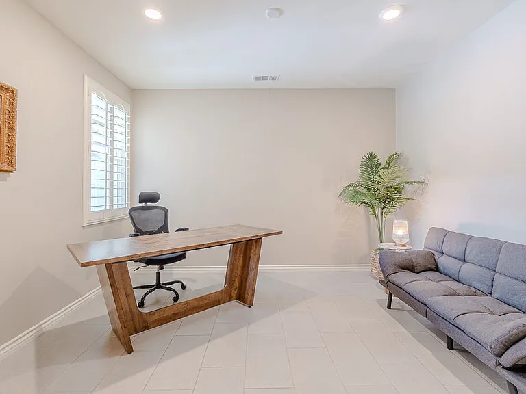 33850 Flood St — Photo 26