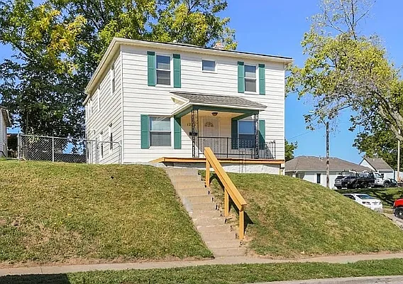 1126 Fremont Ave