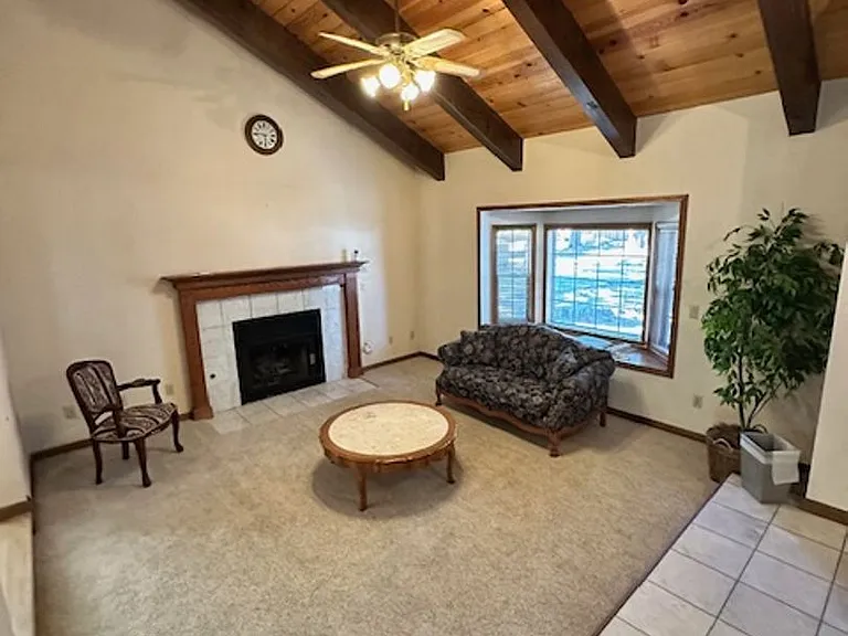 2953 Pinewood Dr — Photo 2