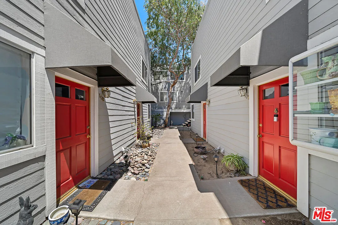 4 bed, 2.5 bath, 1468 sqft, $4,500 — Photo 3