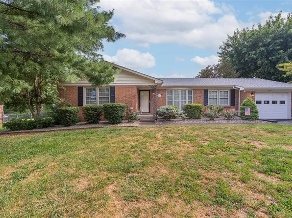 1733 Karen Cir, Bowling Green, KY 42104