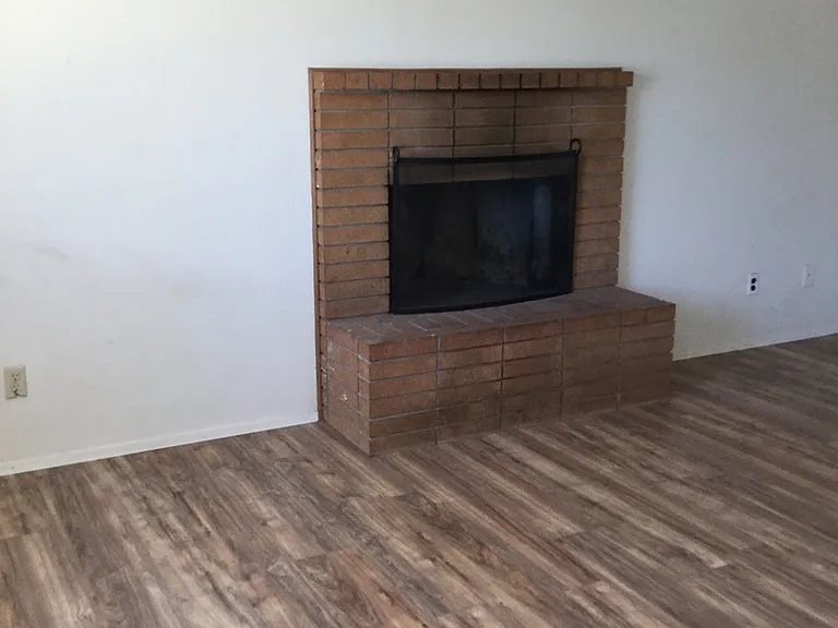 4161 Adelaide Ave — Photo 2