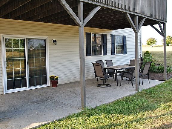 Basement Walk-Out patio