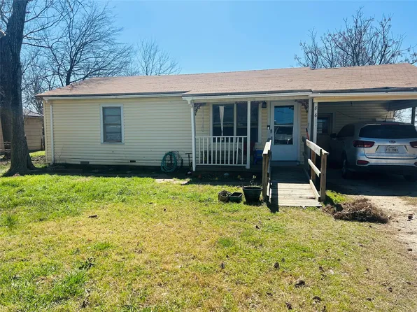 806 E Beth St, Whitney, TX 76692