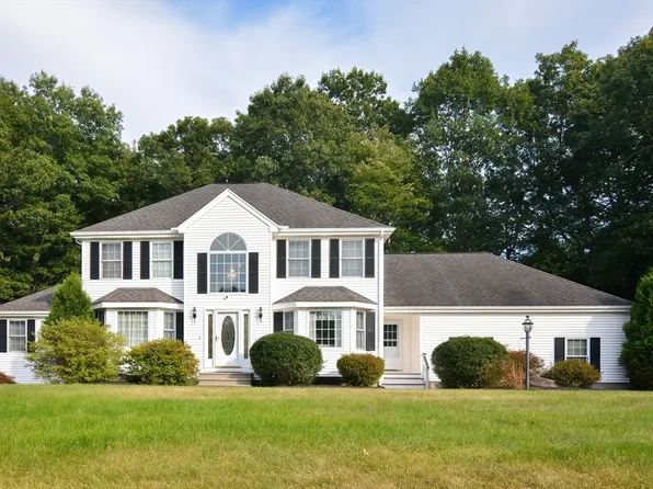 10 Johnathan Pass, Dudley, MA 01571