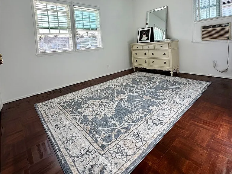 7002 Aura Ave — Photo 40