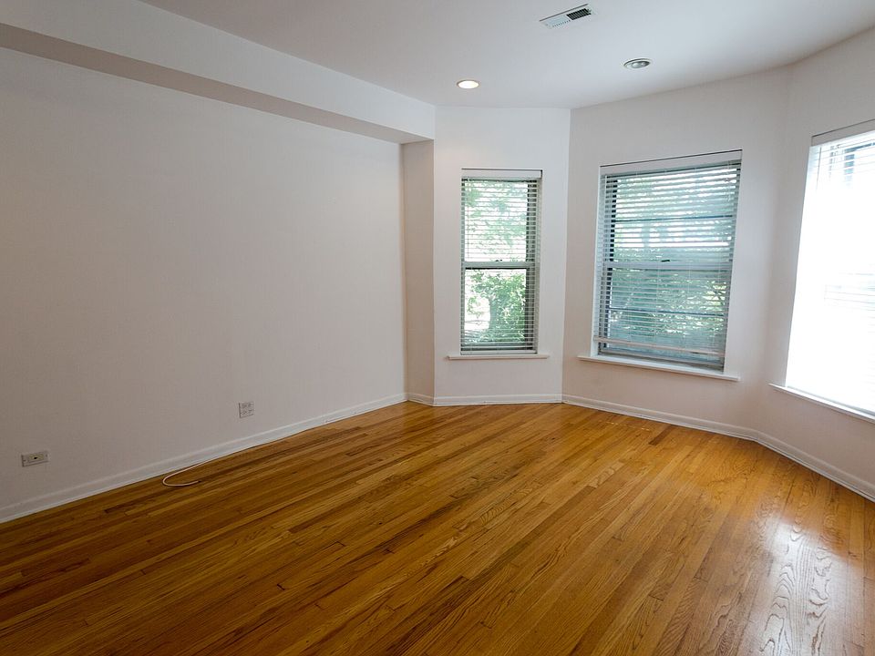 Dining/Living room