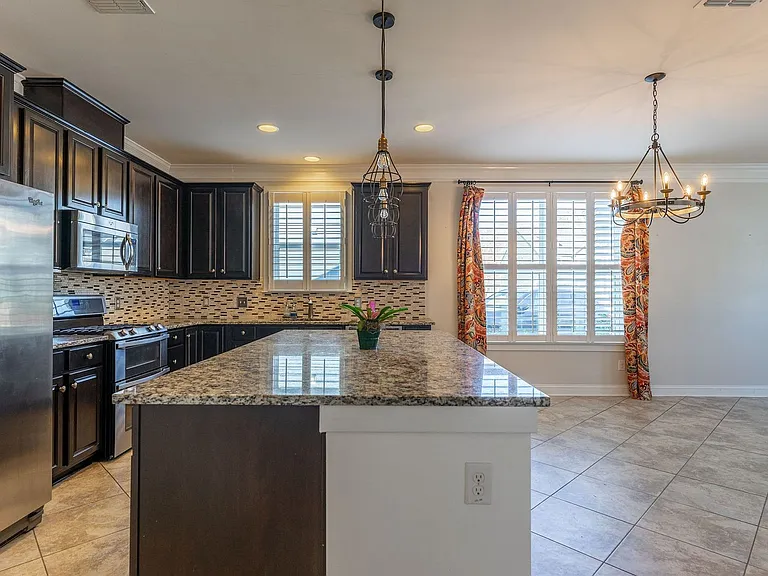 3257 Moonlight Dr — Photo 21