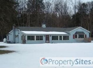 9 Rush Ln, Mc Clure, PA 17841