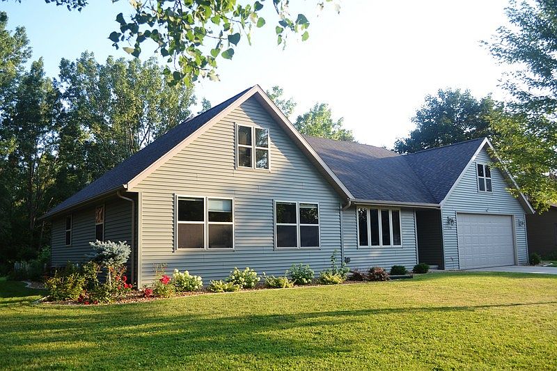 1st image of 2230 Cumberland Dr