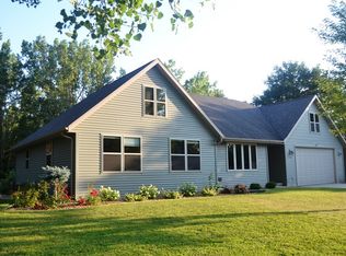 2230 Cumberland Dr, Green Bay, WI 54311