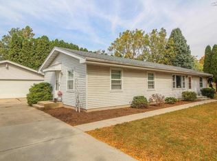 1783-1787 E Briar Ln, Beloit, WI 53511