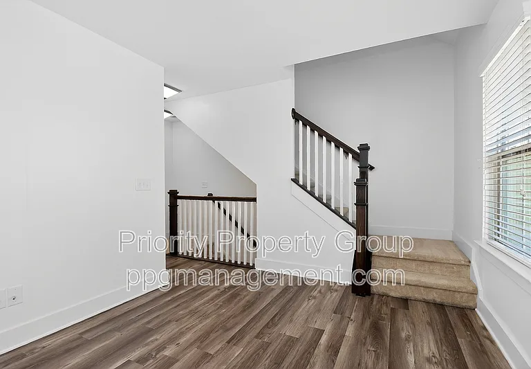 1614 Pat Garrett St — Photo 12