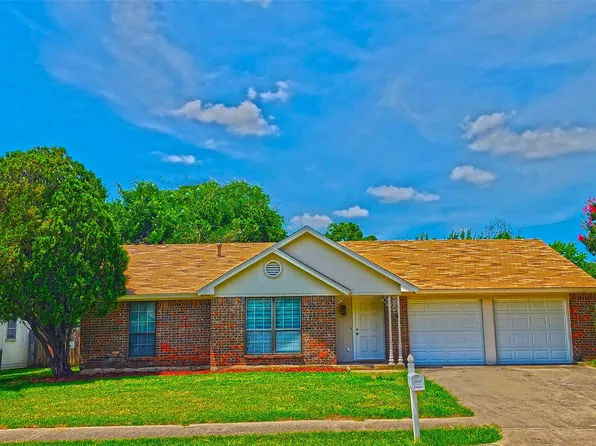 7013 Declaration St, Watauga, TX 76148