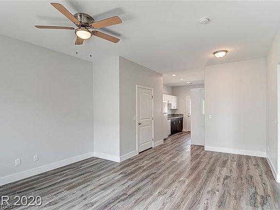 3rd image of 1420 Ogallala St #1
