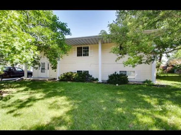 1122 West Ave, Normal, IL 61761