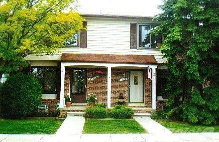 1st image of 17068 Kingsbrooke Dr