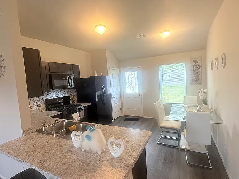 839 W Judy Dr — Photo 13