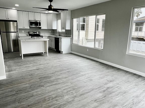 4th image of 1575 Scott St #10992112