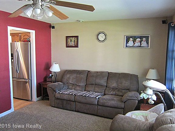 3rd image of 814 Streeter St