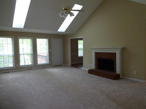 2nd image of N1817 Hillary Ct