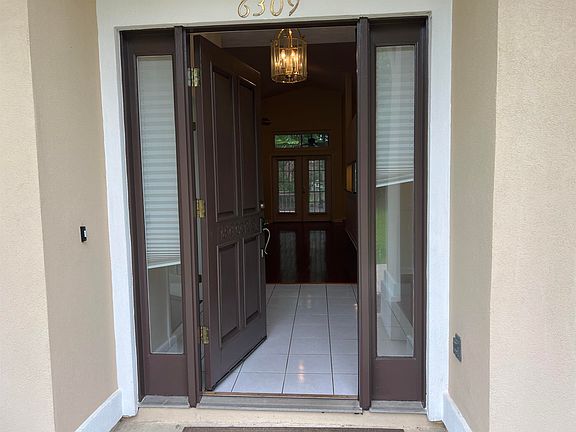 4th image of 6309 Coach House Ct