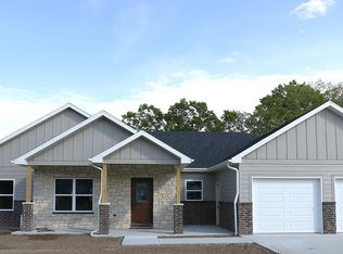 120 Wildfire Ct, Holts Summit, MO 65043