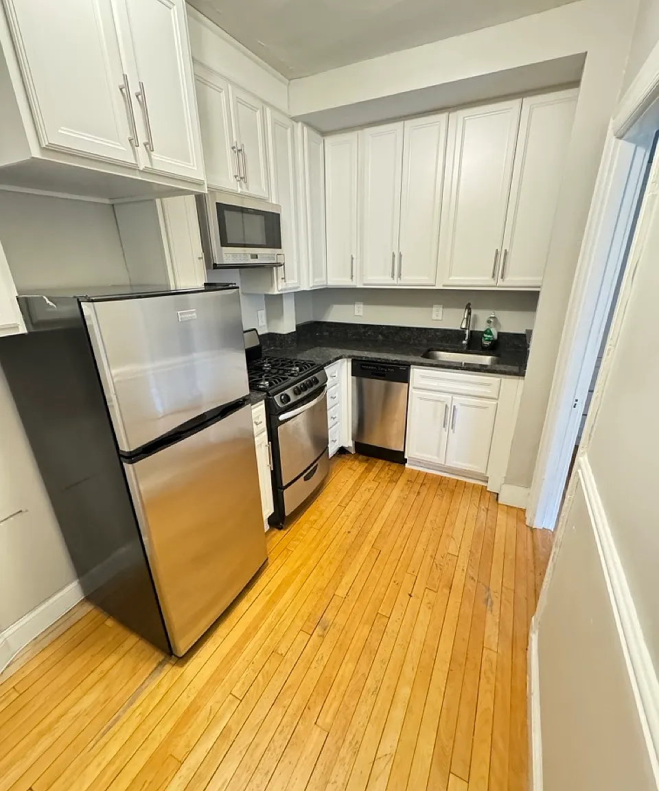 1 bed, 512 sqft, $2,500 — Photo 3