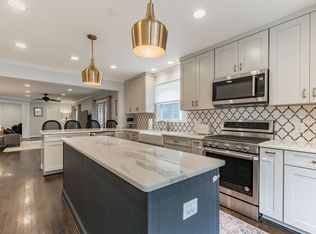 9911 Barnsbury Ct, Fairfax, VA 22031