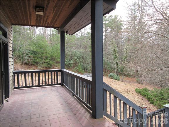 4th image of 373 Shumont Rd