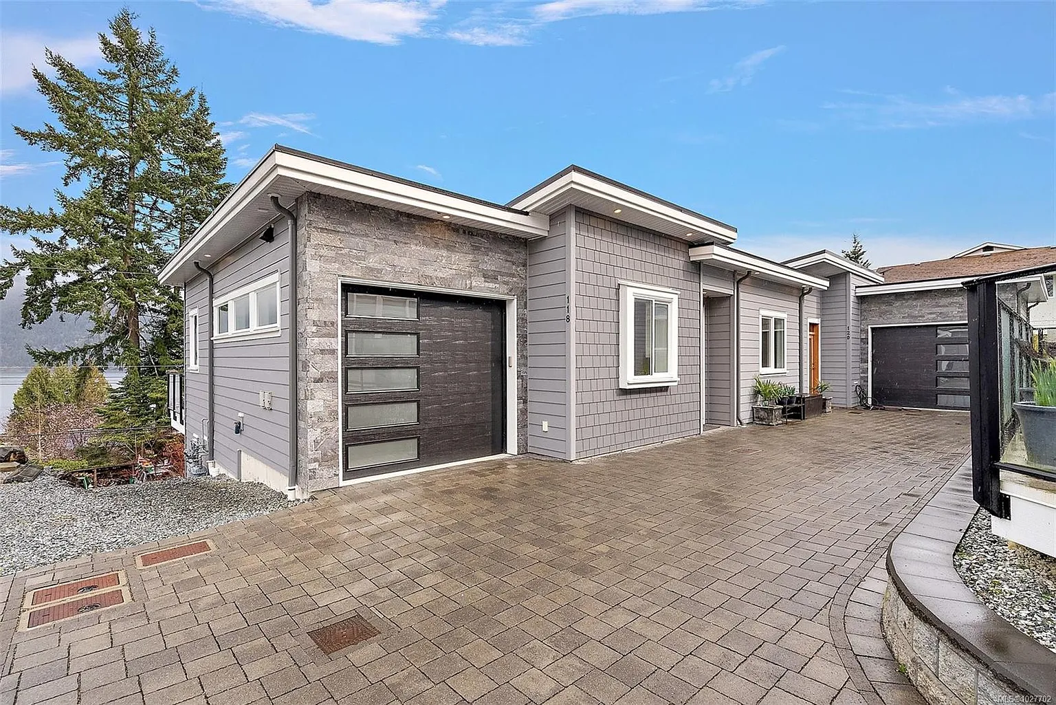 4690 Caspian Pl #118 photo 1