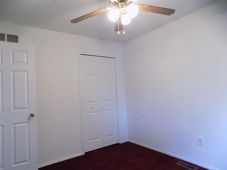 2024 Imperial Hwy — Photo 15