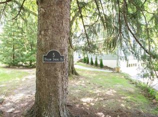 5 Hollow Spring Rd, Norwalk, CT 06854
