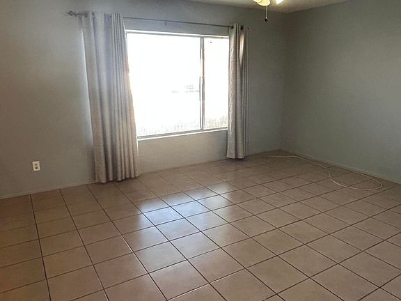 2nd image of 845 N STANDAGE --