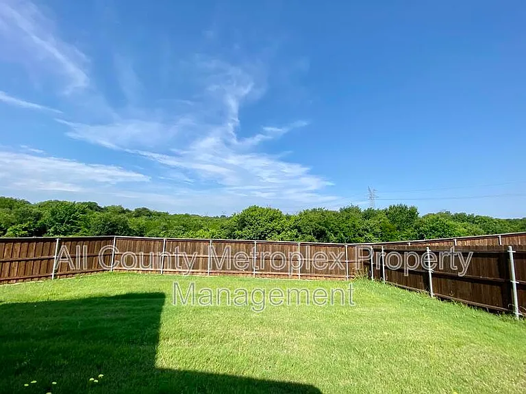 1602 Emerald Brook Ct — Photo 9