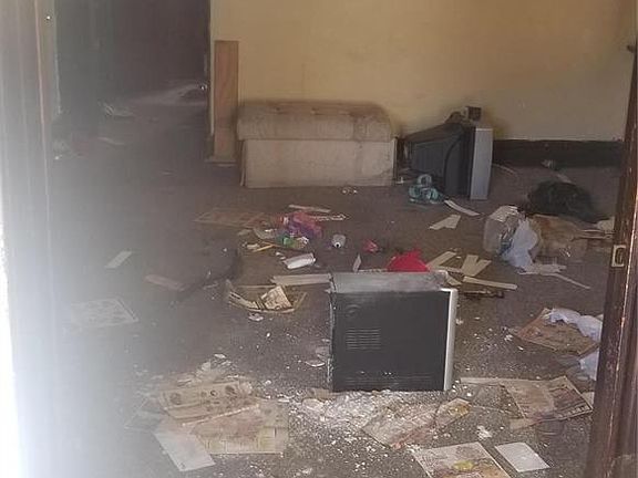 5th image of 609-611 Holly Hills Ave