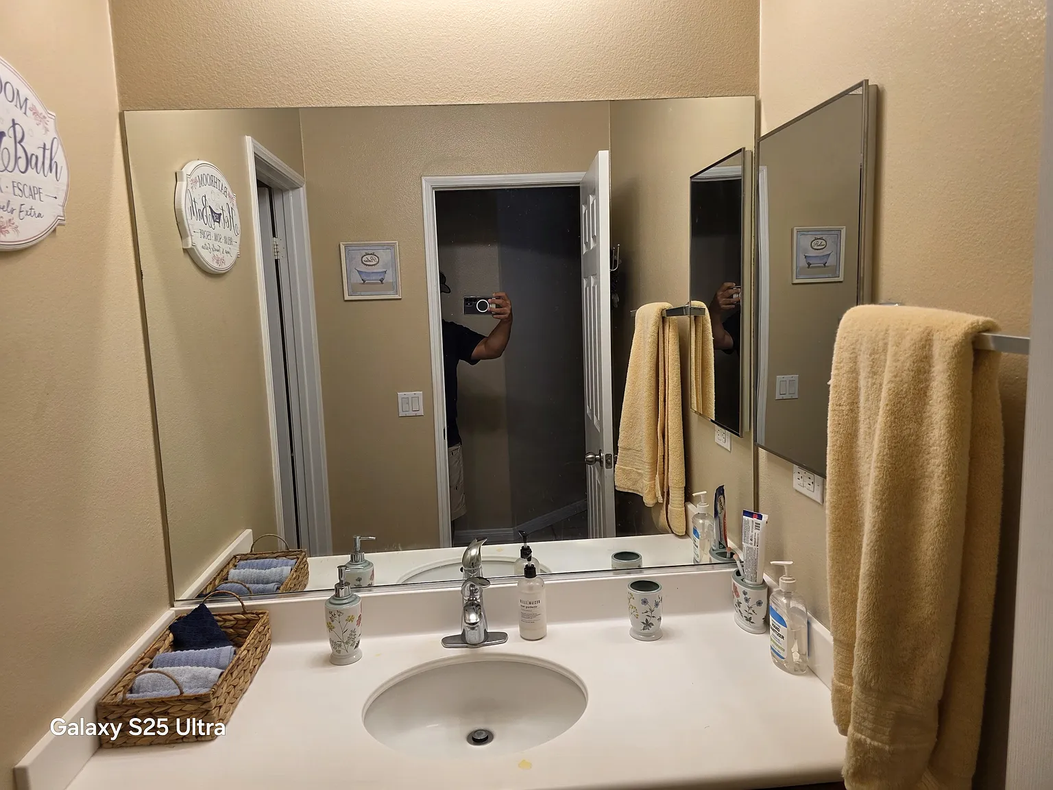 4 bed, 2729 sqft, $900 — Photo 2