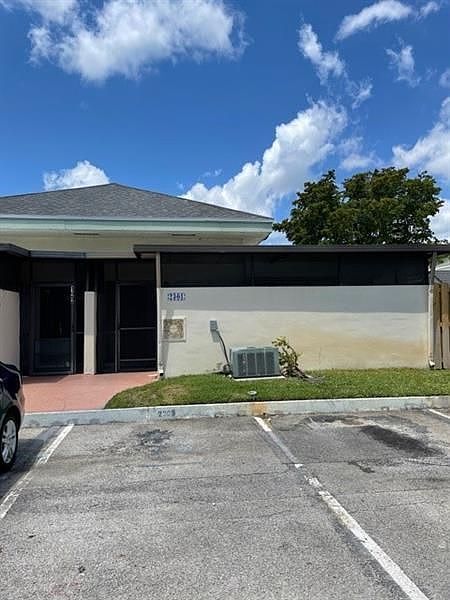 1st image of 2301 SW 81st Ave #124