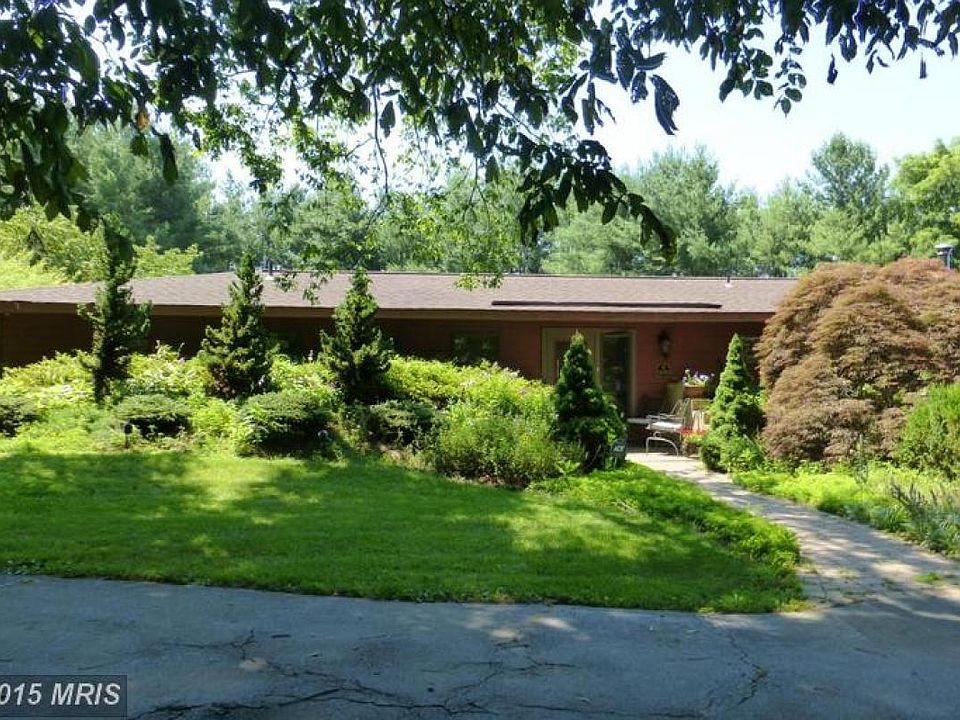 2nd image of 39555 Hamilton Pines Ln