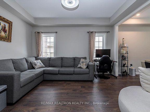 5th image of 207 Cubitt St